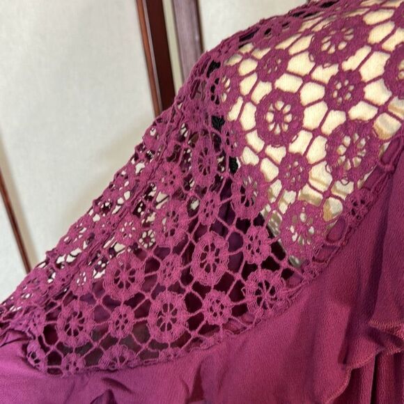 Free people Raspberry Pink Little Bit Of Love Lace Shoulder Ruffle Blouse - Picture 5 of 13